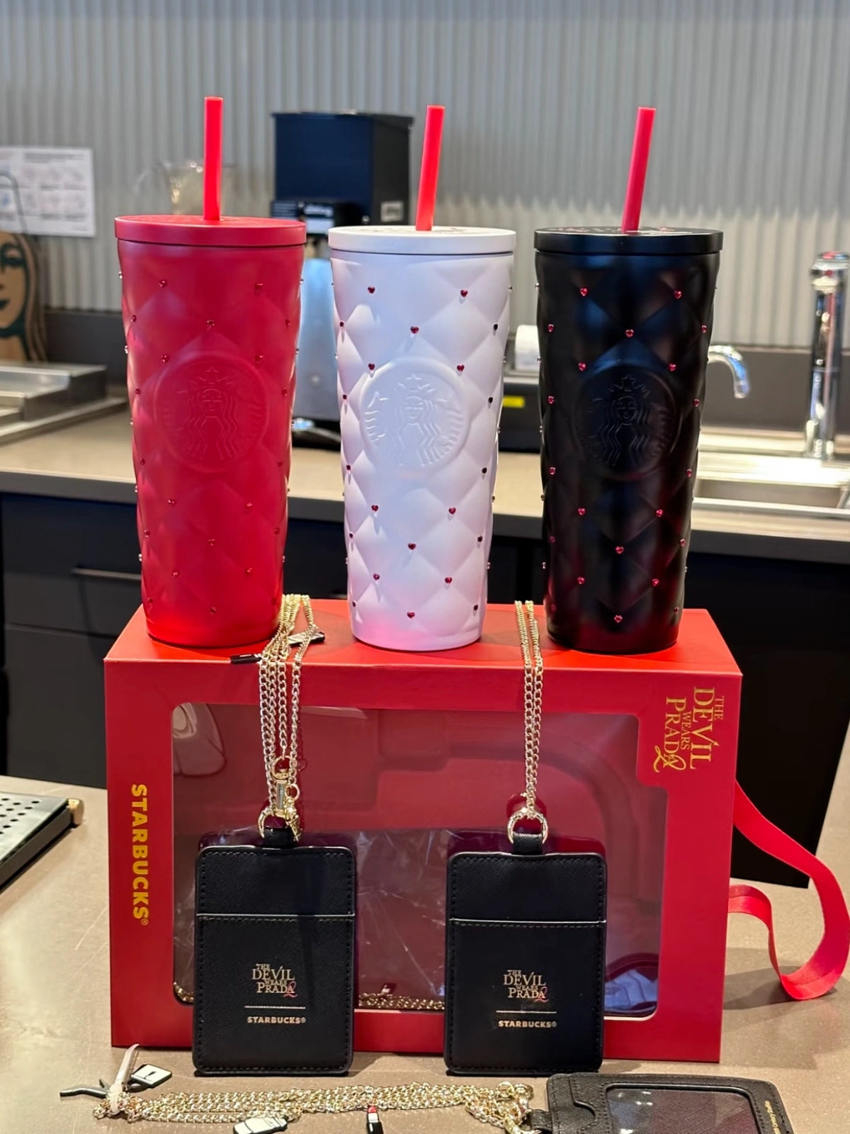 Starbucks The Devil Wears Prada 590ml Diamond SS Cup with Card Holder